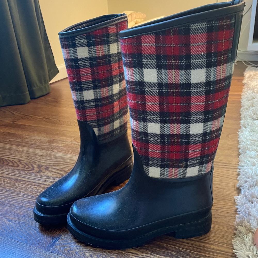 Bass Downpour Plaid Rain Boots